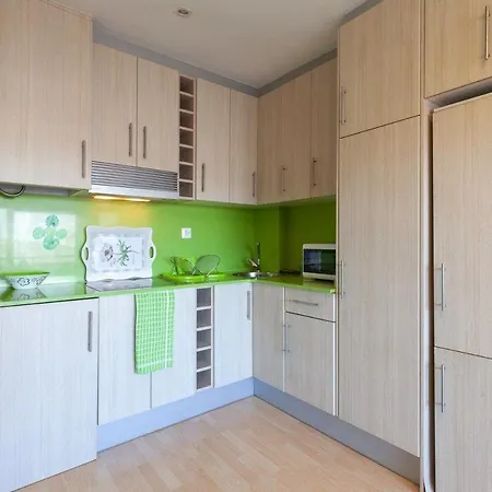 Cozy In Close To The Beach Apartment *